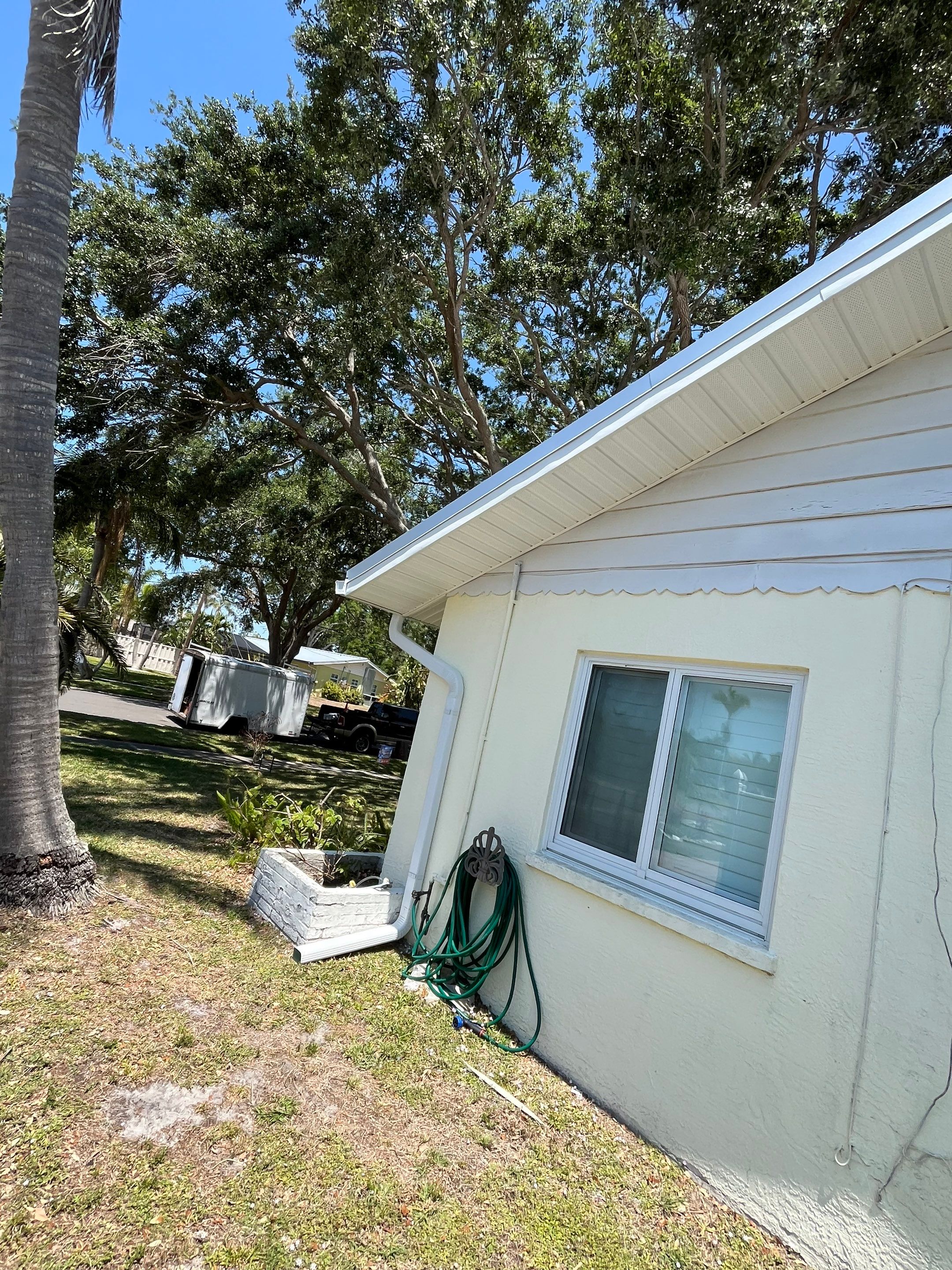 Soffit and Fascia Installation in Sarasota FL by Gutter Professors