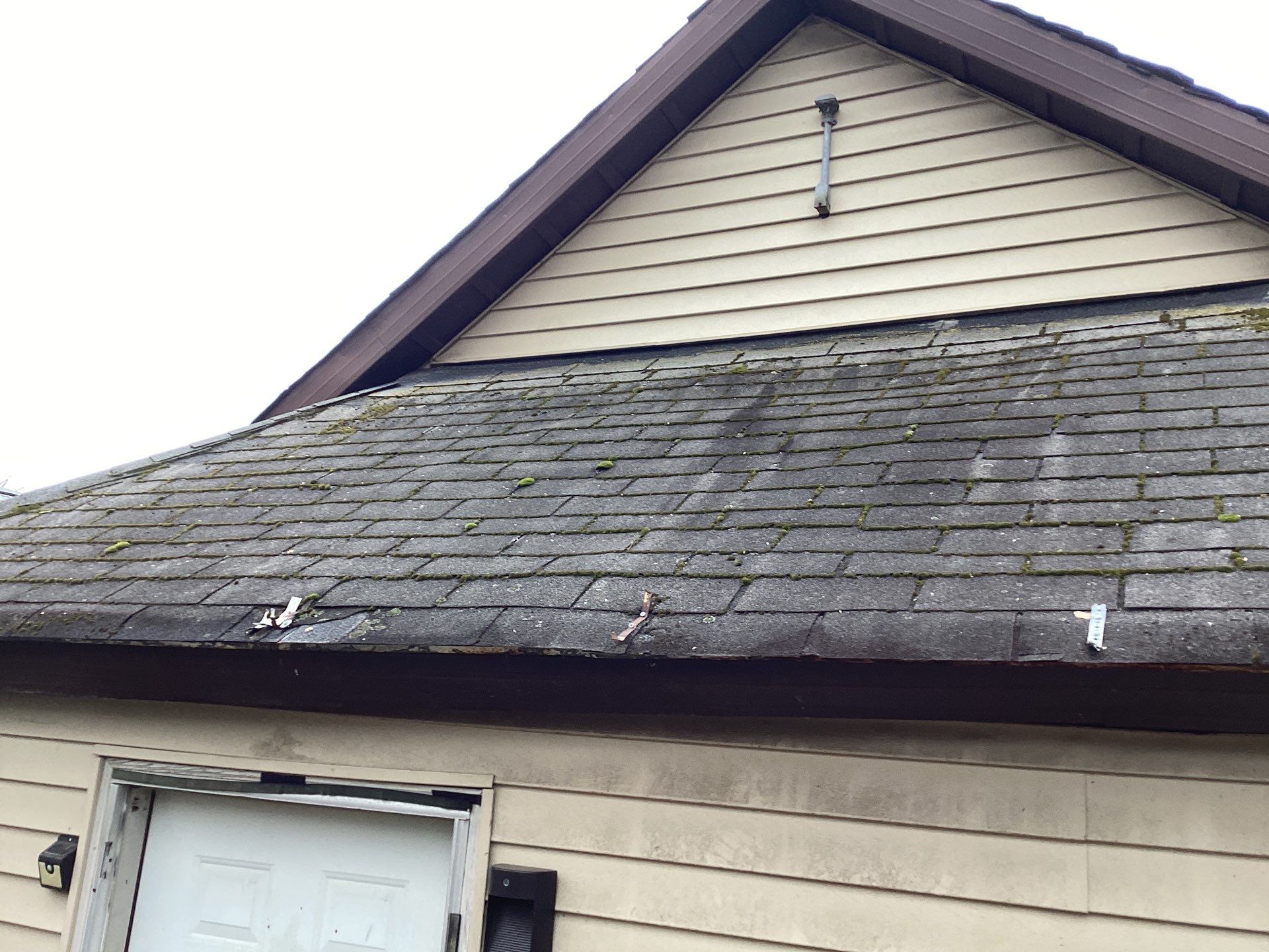 Residential Roofing Installation using GAF TIMBERLINE HDZ by Avalon Roofing and Exteriors