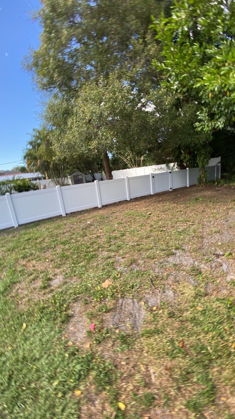 Bradenton, FL 4 ft. and 6 ft. Vinyl Privacy Fence by Asap fence and gates, LLC