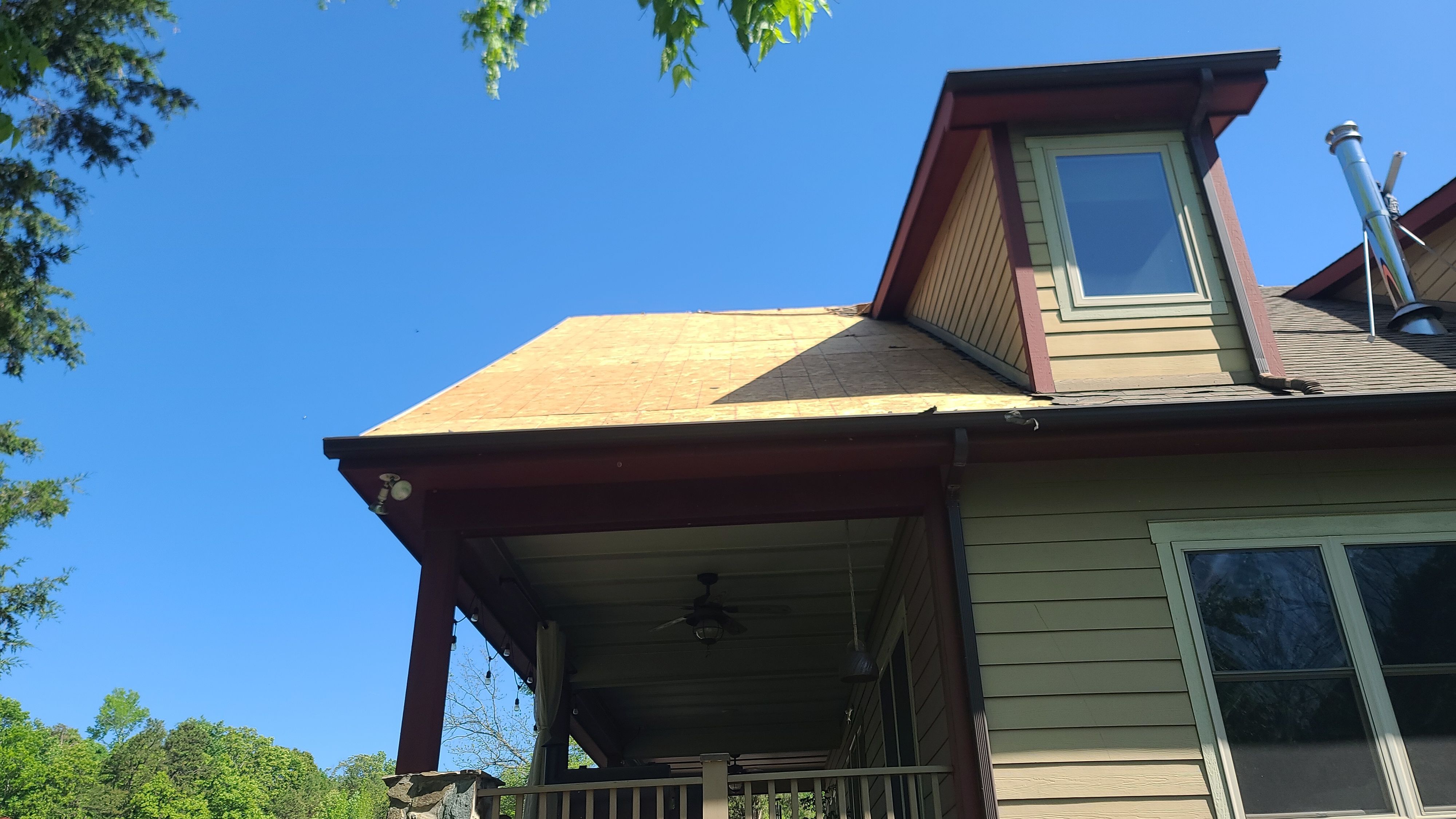 Tony's roof by BROCK BUILDERS 