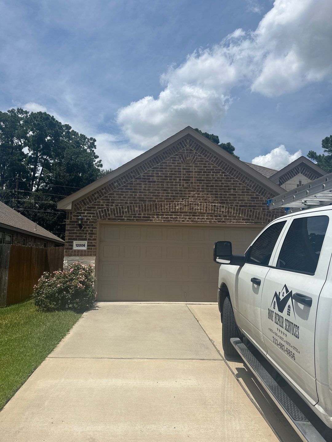 Hail Damage using Owen's Corning Duration (Lifetime) Shingles by Roof Repair Company