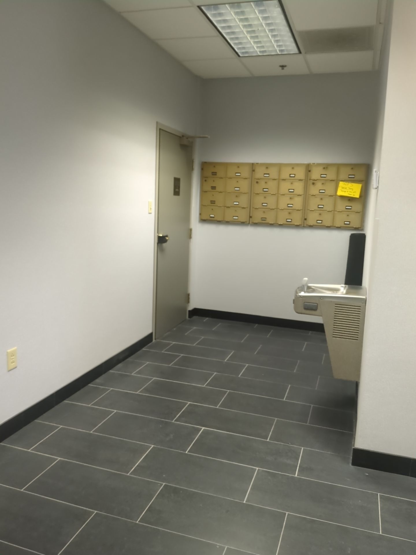 Commercial Office Space by Duncan Painting And Wallcovering