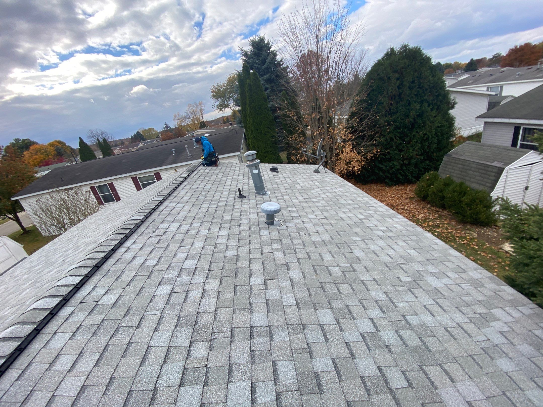 Roof Replacement using CertainTeed Landmark by 180 Contractors