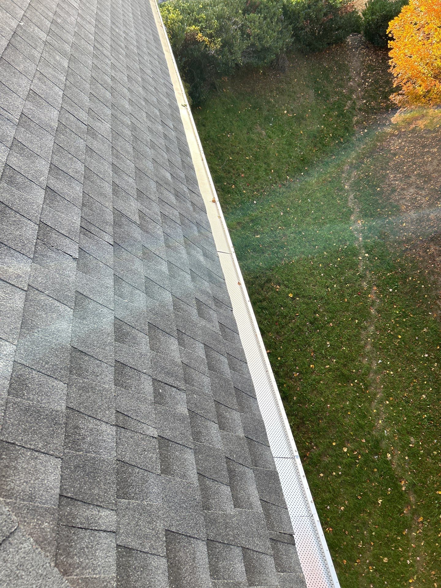 Residential Roofing Installation using GAF Timberline HDZ Charcoal by Rainstoppers Roofing