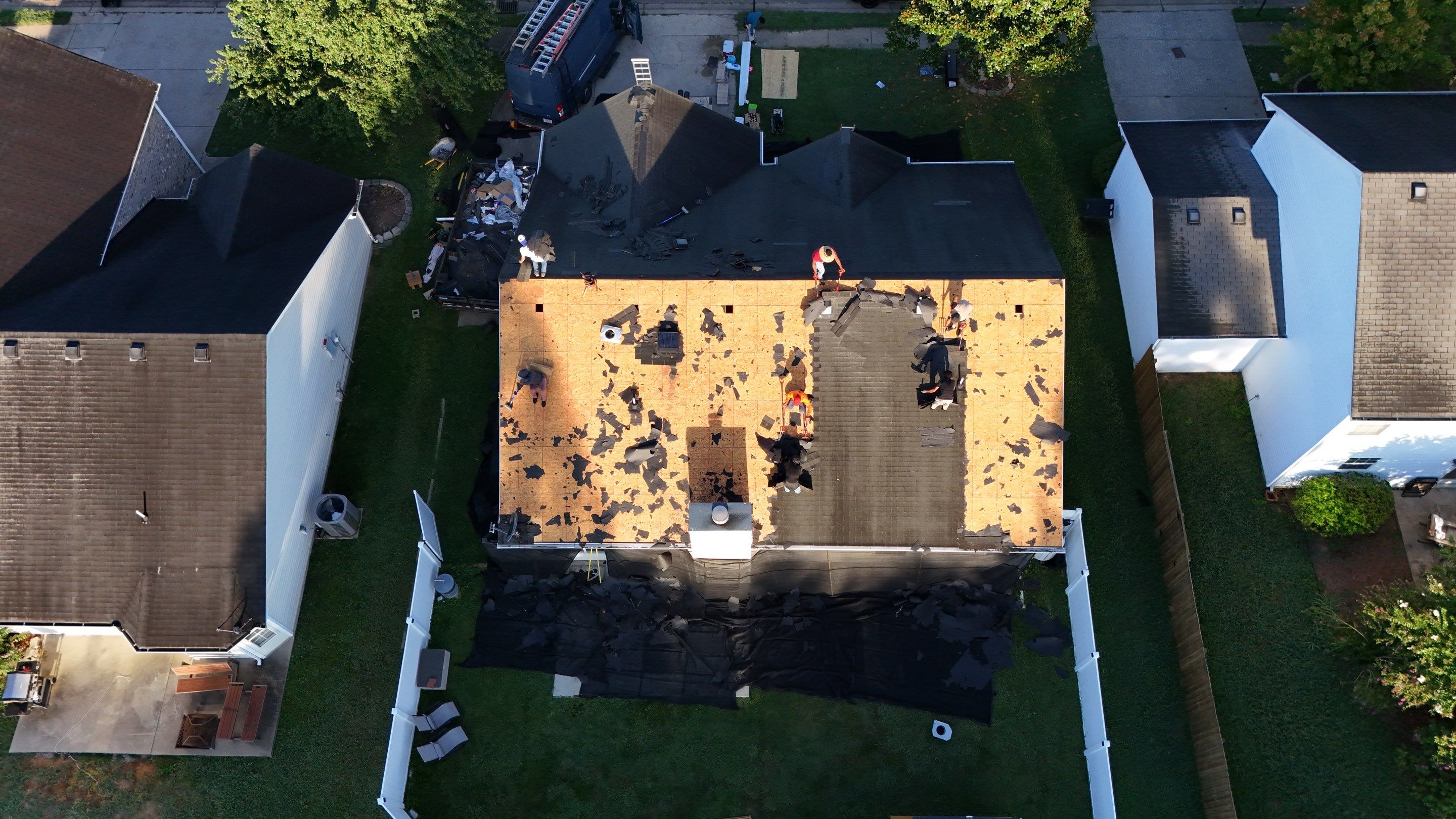 Weathered Wood Pro Re-Roof by Royal House LLC