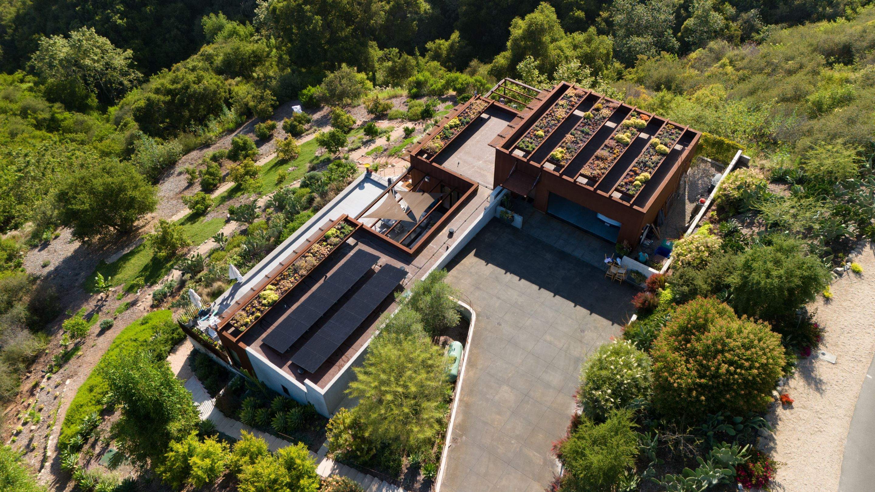 Residential Solar And Battery Install by Sunrise 805