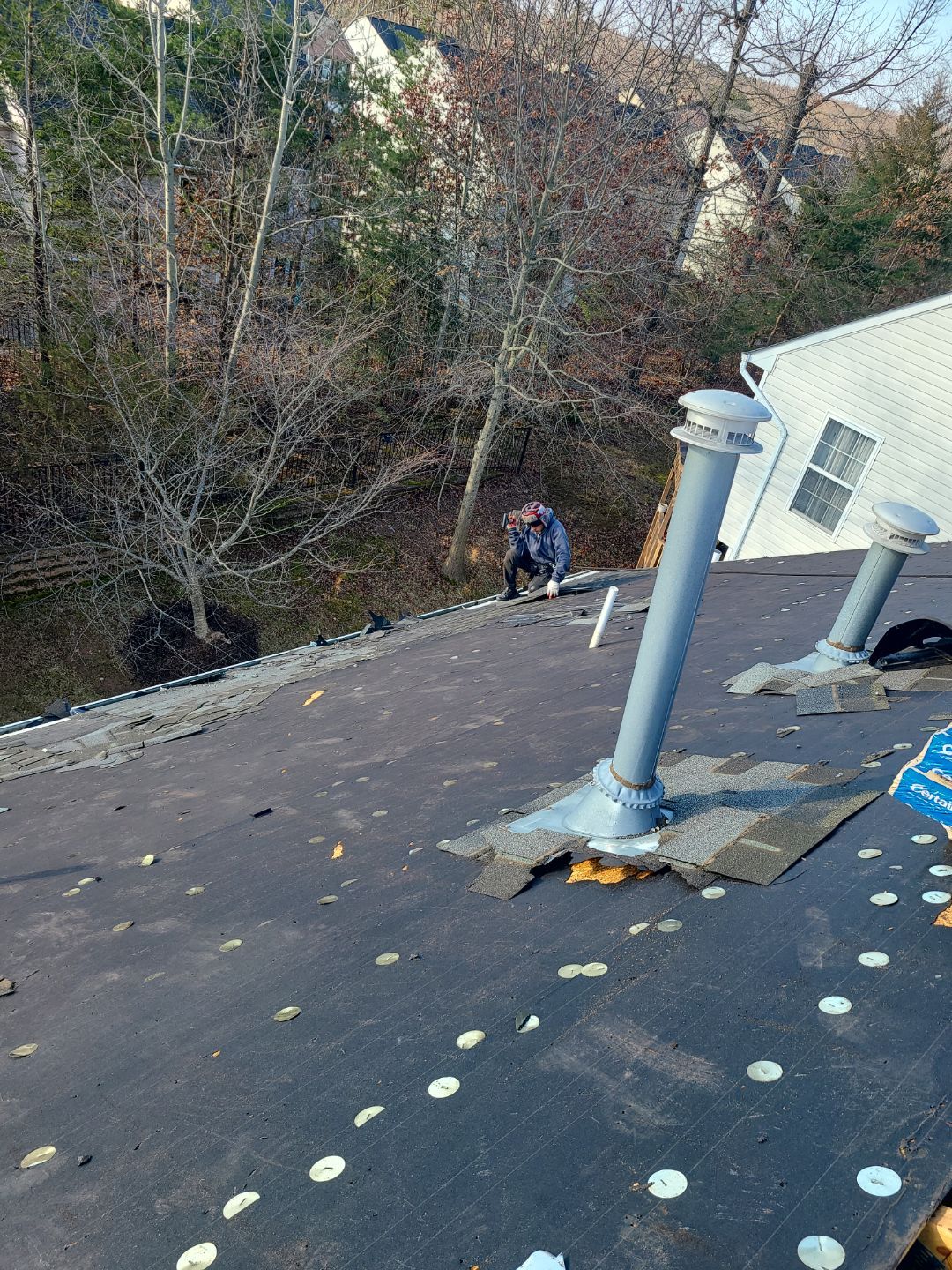 Woodbridge CertainTeed Landmark Roof in Charcoal Black by RM Banning, Inc.