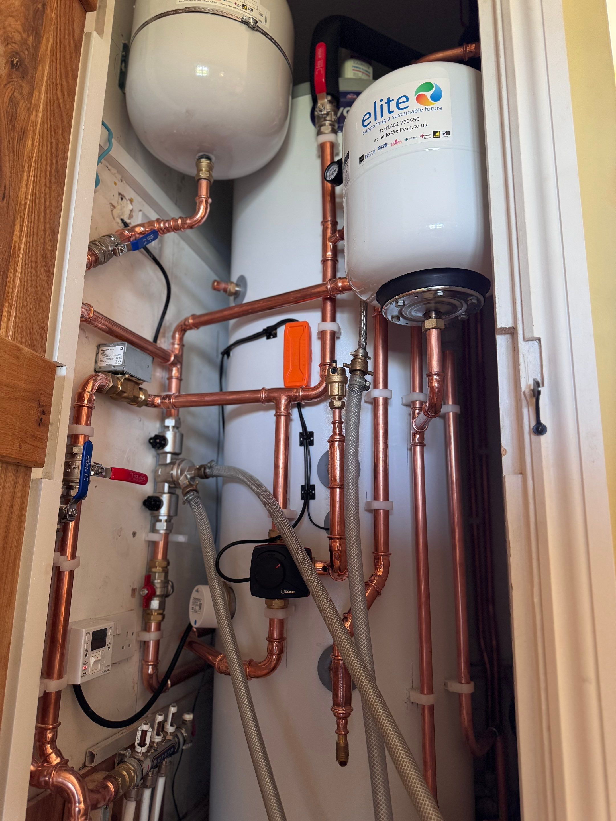 πΏ Project Spotlight | Renewable Heating with Real Style by Elite Services Group Ltd