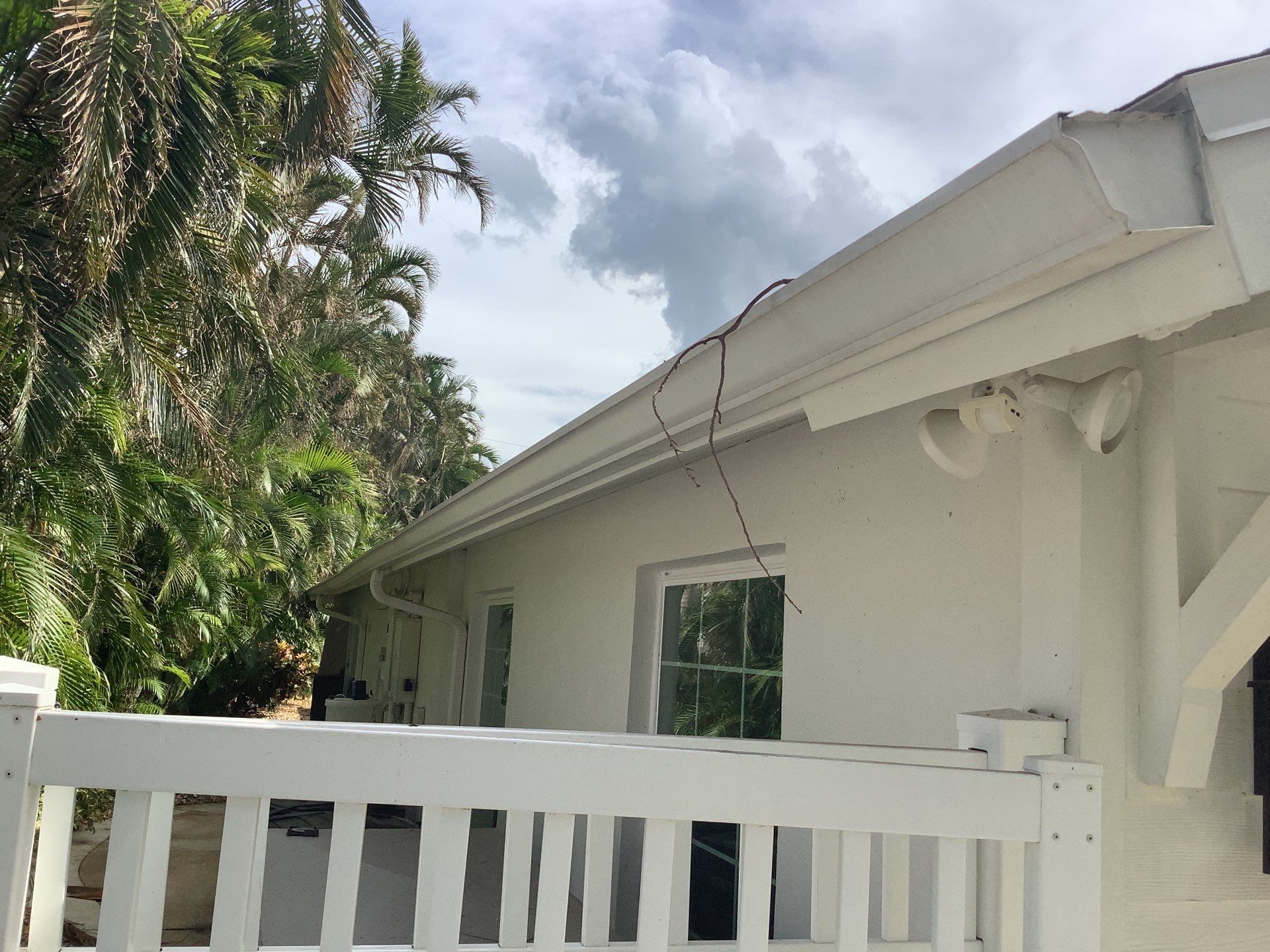 Seamless Gutters for Homes in Bradenton FL by Gutter Professors