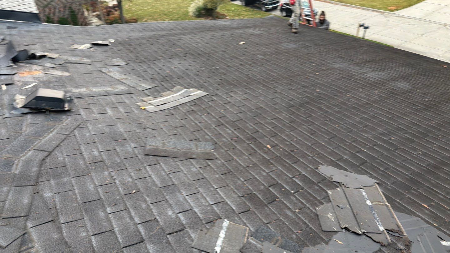 Roof Replacement using Owens Corning Onyx Black by 180 Contractors