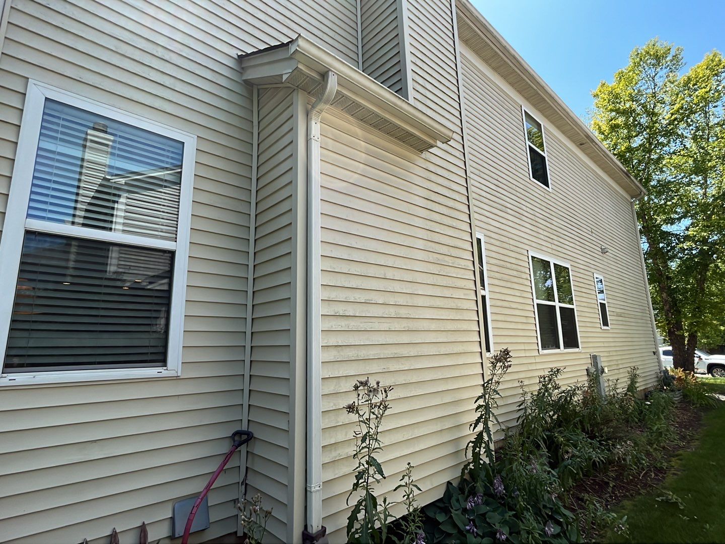 Roof/Siding Damage by G2