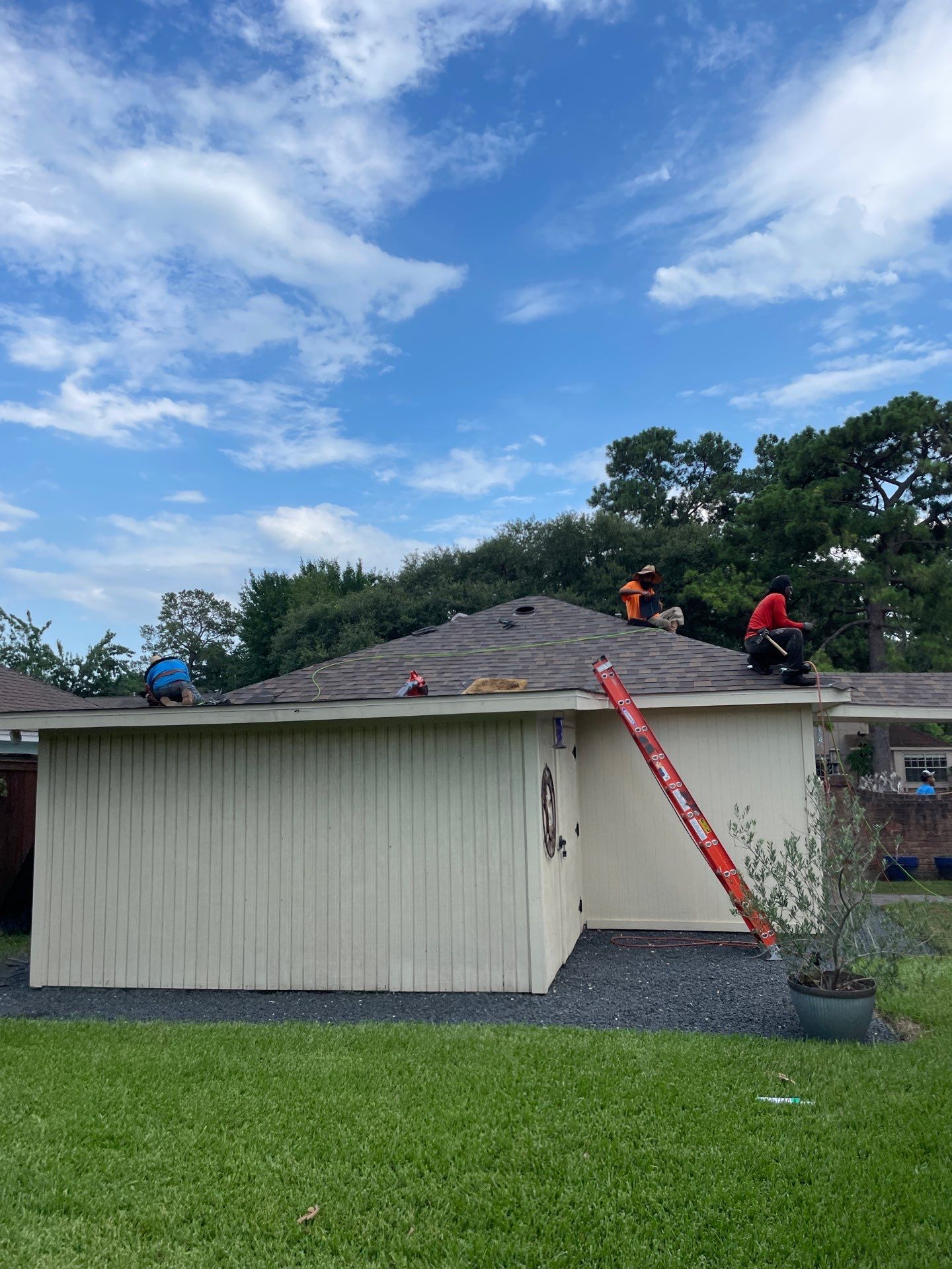 Residential Roofing Installation using Owen's Corning Duration (Lifetime) Shingles by Roof Repair Company