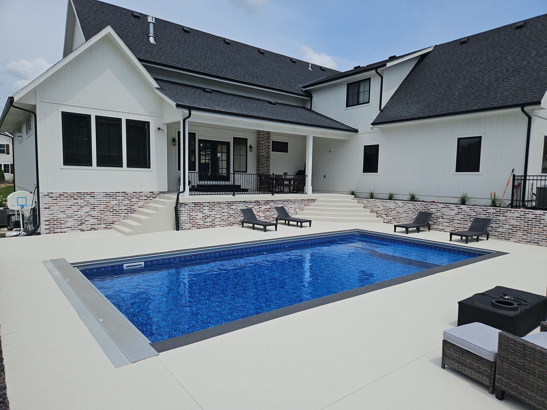 KCMO--Sundek Classic Texture Resurfacing--Bone White by Big Red Decorative Concrete, LLC