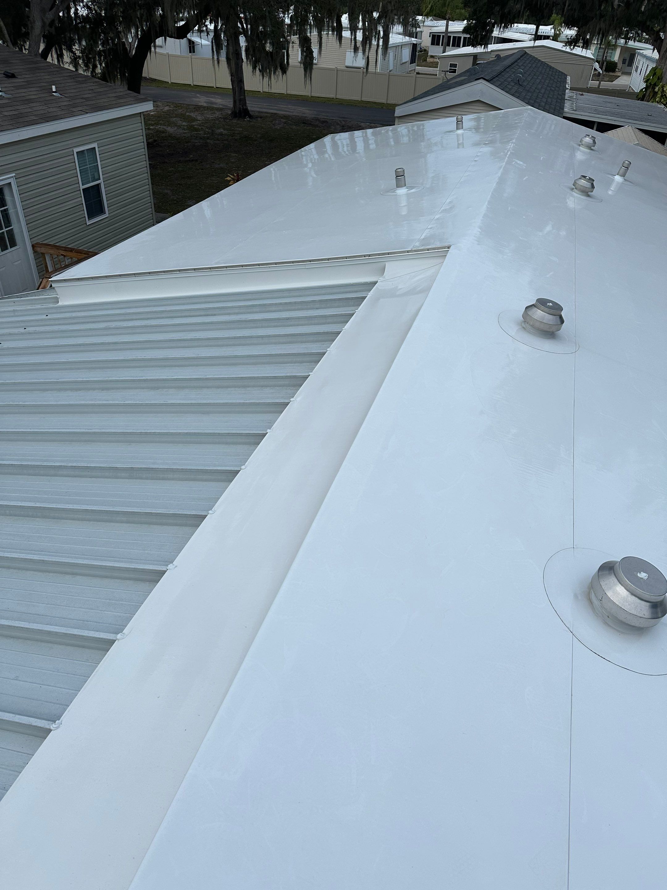TPO Membrane & Metal Roof Cleaning in Fisherman’s Cove RV Park, Terra Ceia, FL | Sunshine AquaWash by Sunshine AquaWash