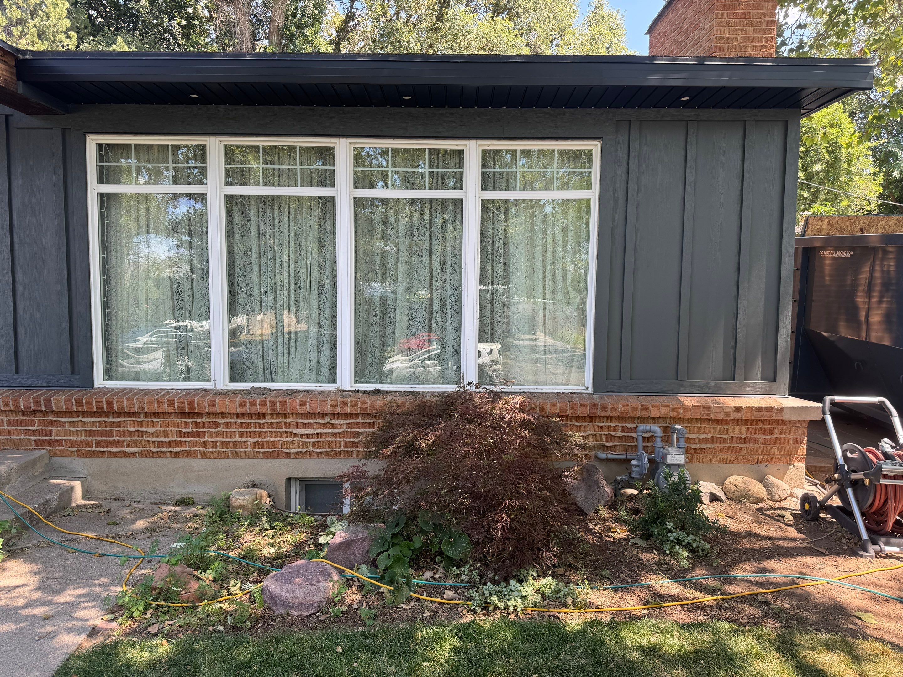 Bountiful | Hardie Mixed Siding & Detached Garage | Iron Gray by Ideal Siding Utah