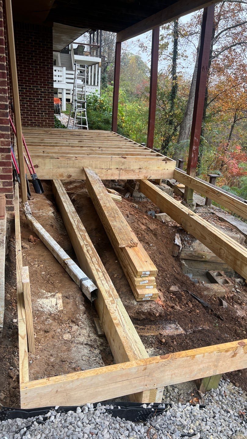 Shades Crest - Deck by Pillar and Pine