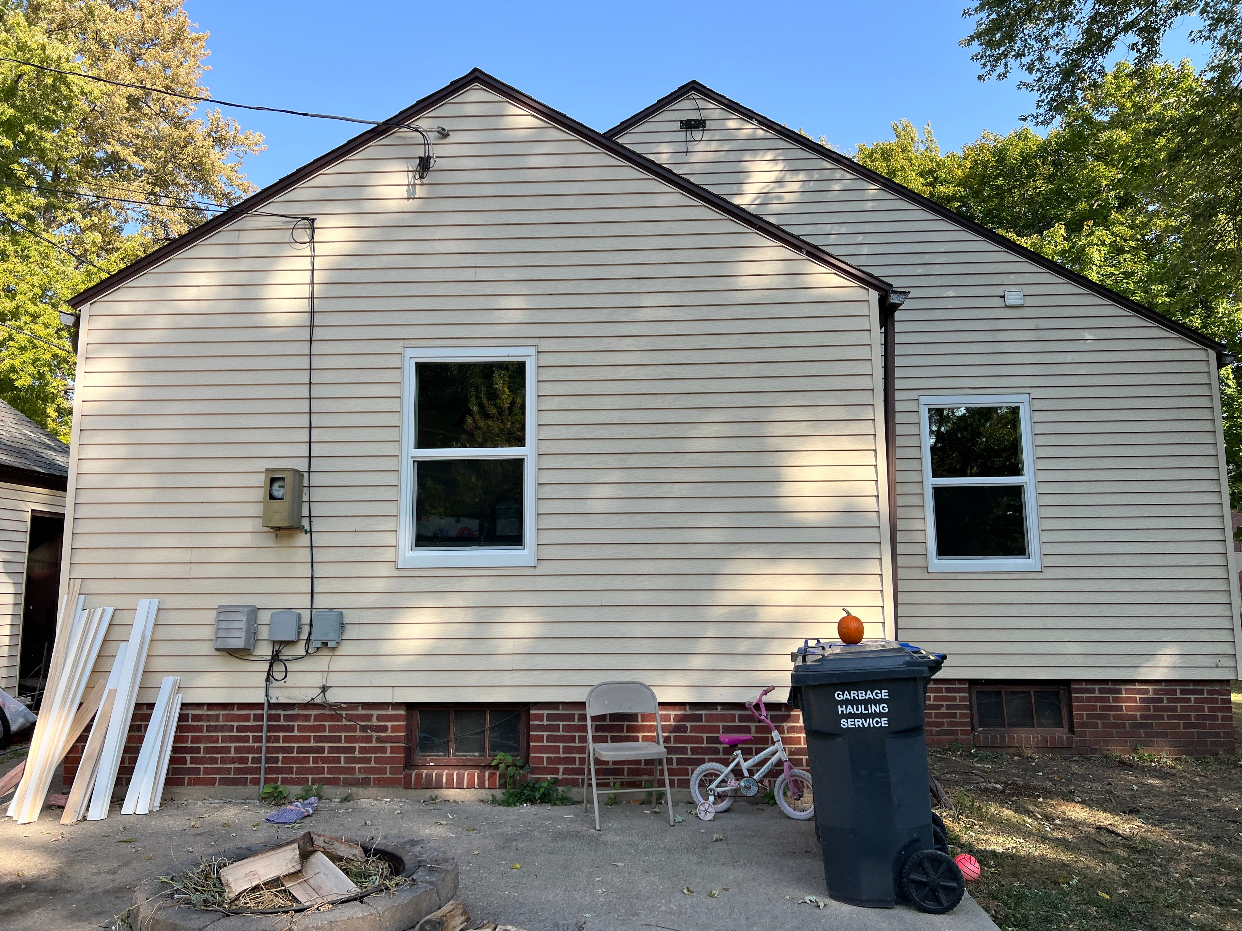 Pella Window installation using Pella 250 series vinyl window by United Windows and Siding LLC