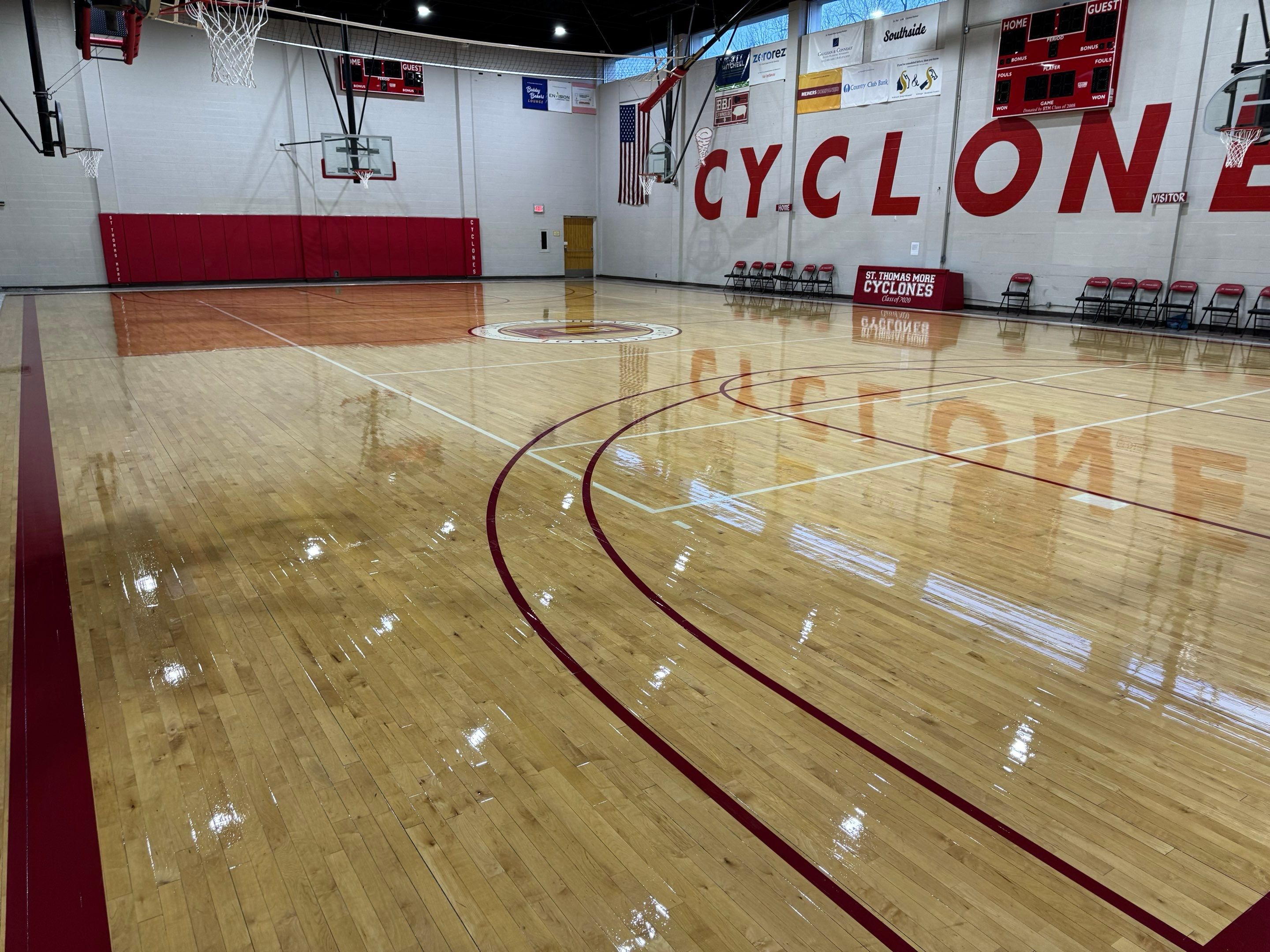 Gym Floor - Screen and Redcoat by Rippnfinish