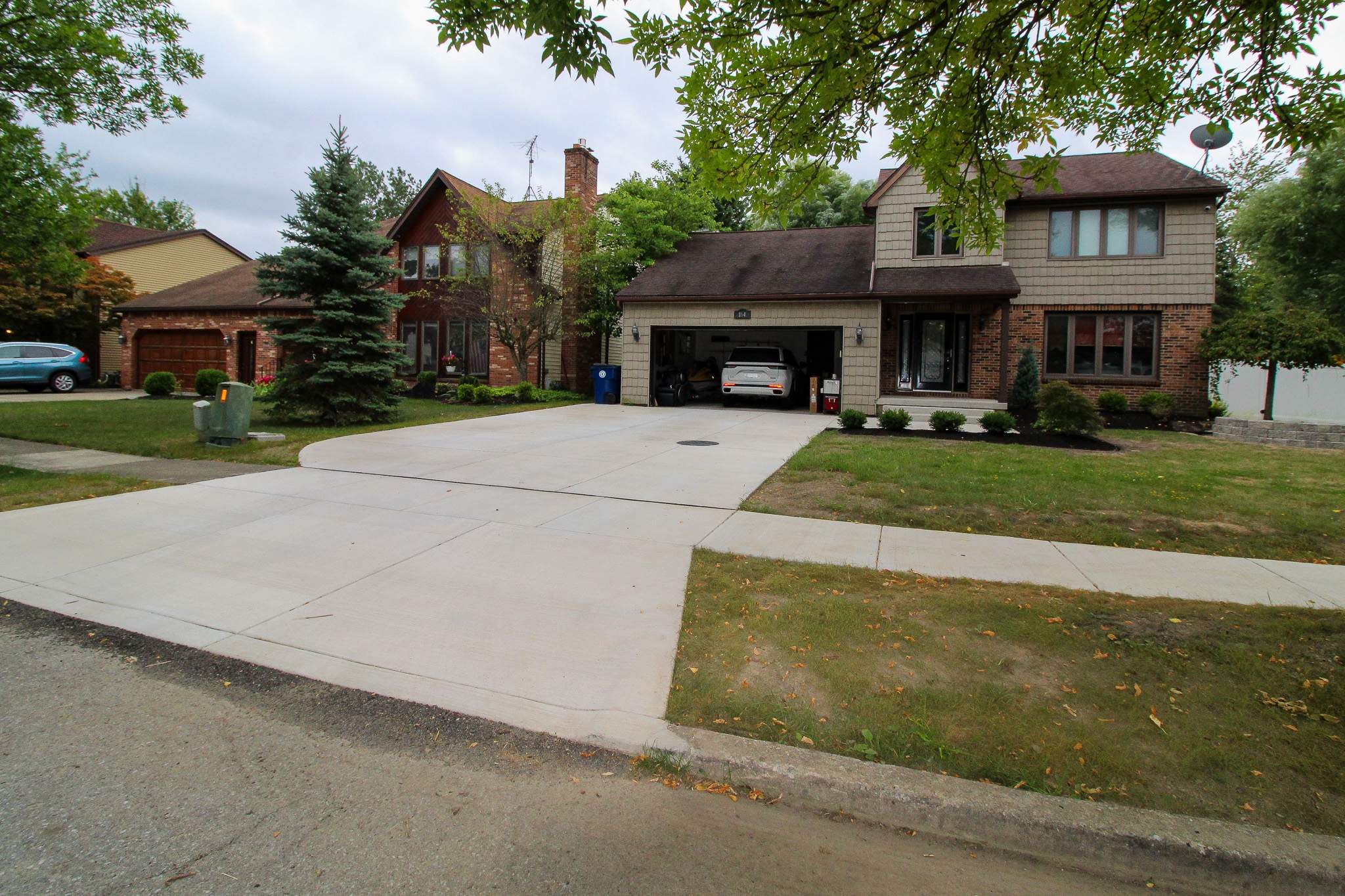 Interior Renovations, Bathroom Remodel, Concrete and Outdoor Living by Ivy Lea Construction