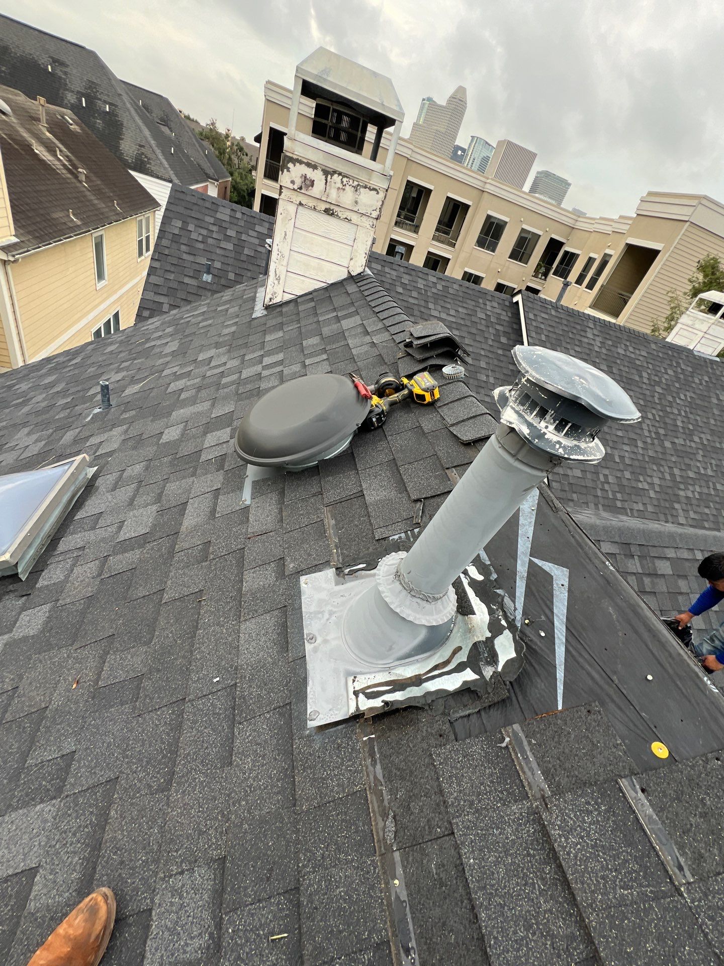Residential Roofing Repair using Owen's Corning Duration (Lifetime) Shingles by Roof Repair Company