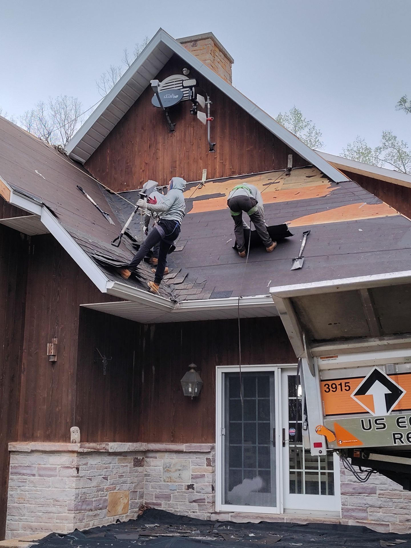 Roofing Installation using Gaf Hdz Architectural Shingle -Barkwood by Teflon Roofing