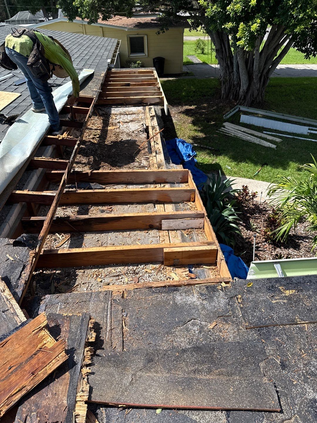 Project in St. Petersburg 33702 by Mitchell Roofing Company LLC 