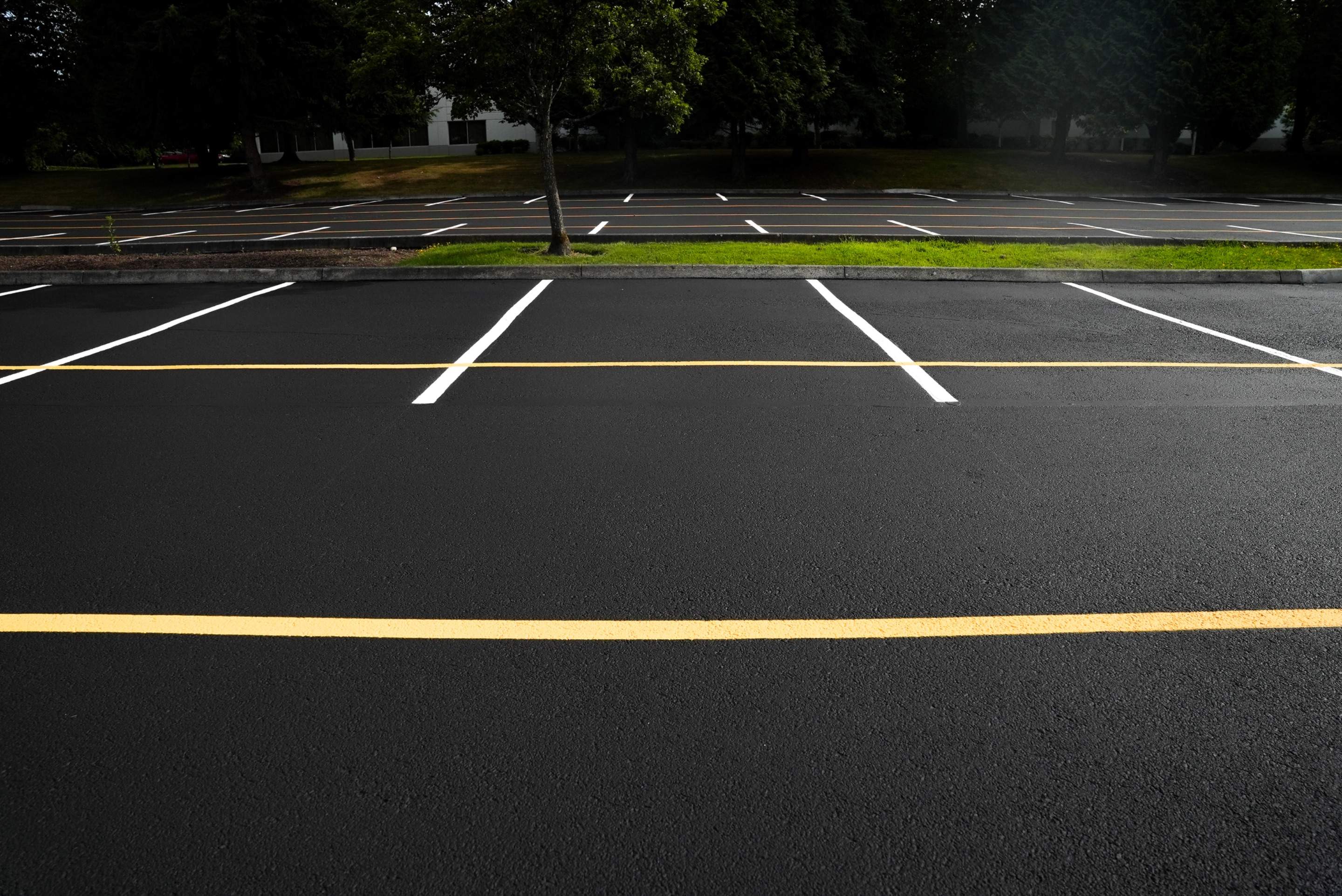 Sealcoating & Asphalt Patch Repairs | Everett  by Jireh Asphalt & Concrete Inc 