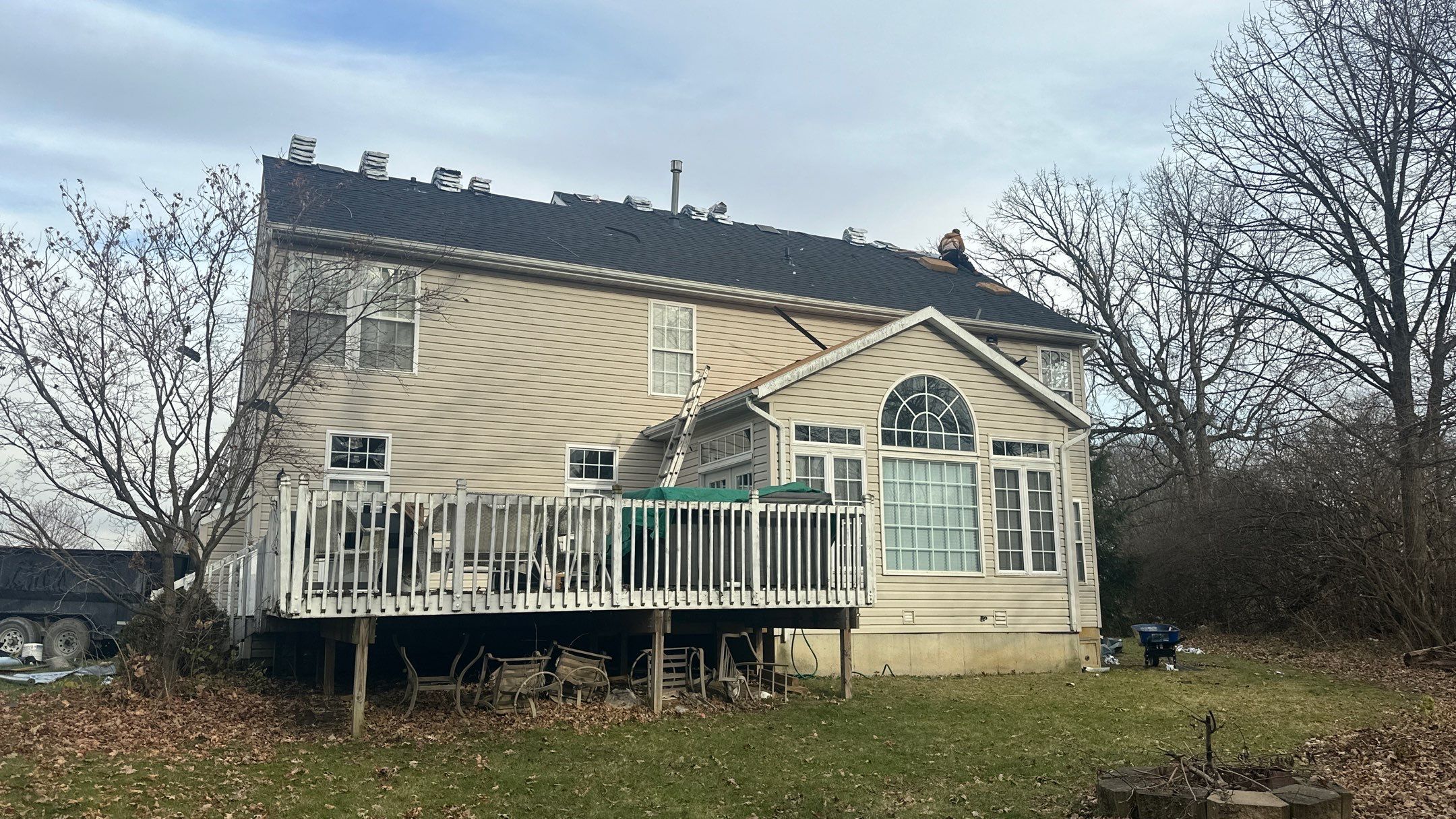 Walden Ponds - Pristine Black and Hydro Flo Gutter Guards by Tamlin Roofing