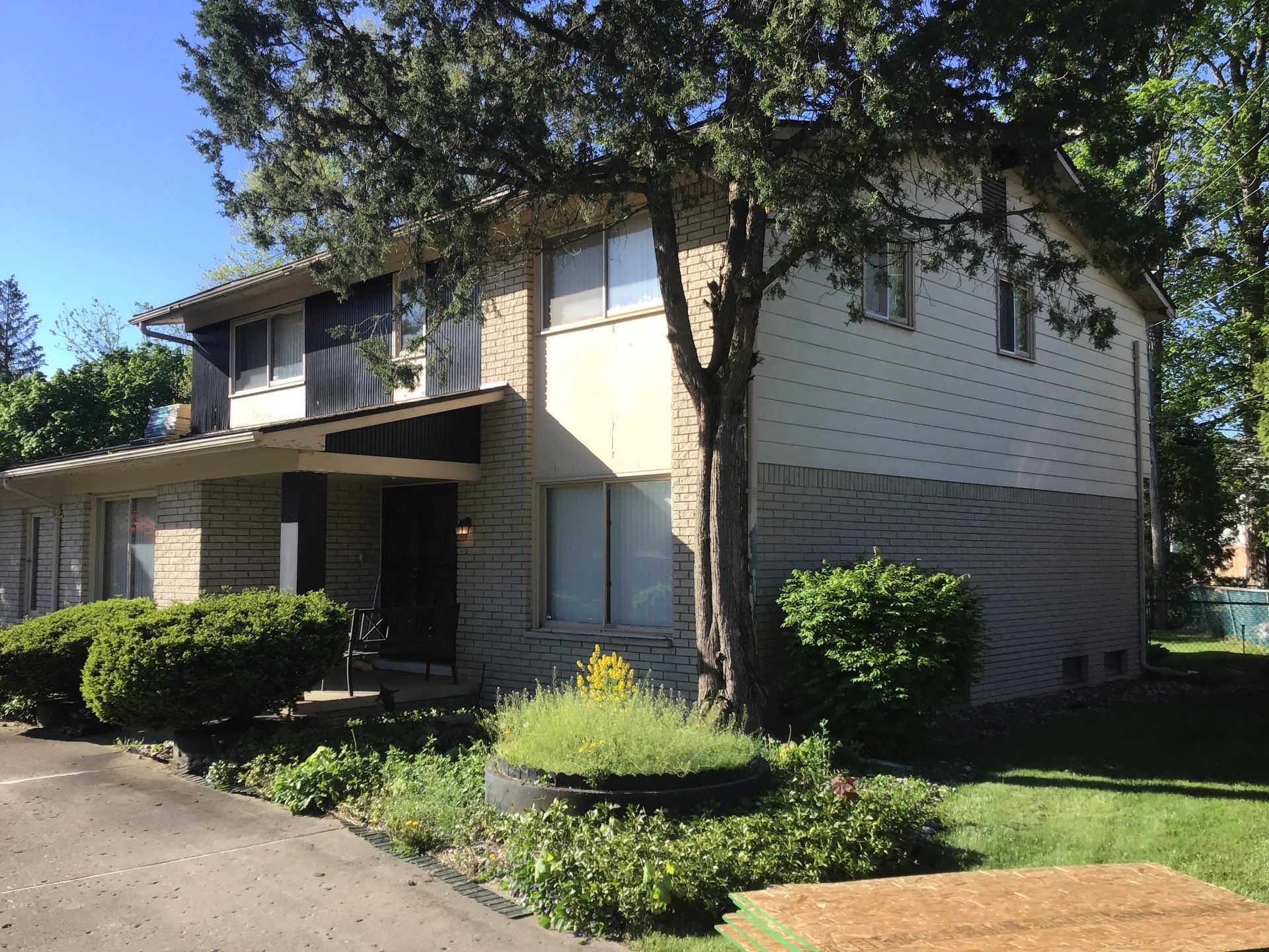 Roof Replacement using CertainTeed Landmark by 180 Contractors
