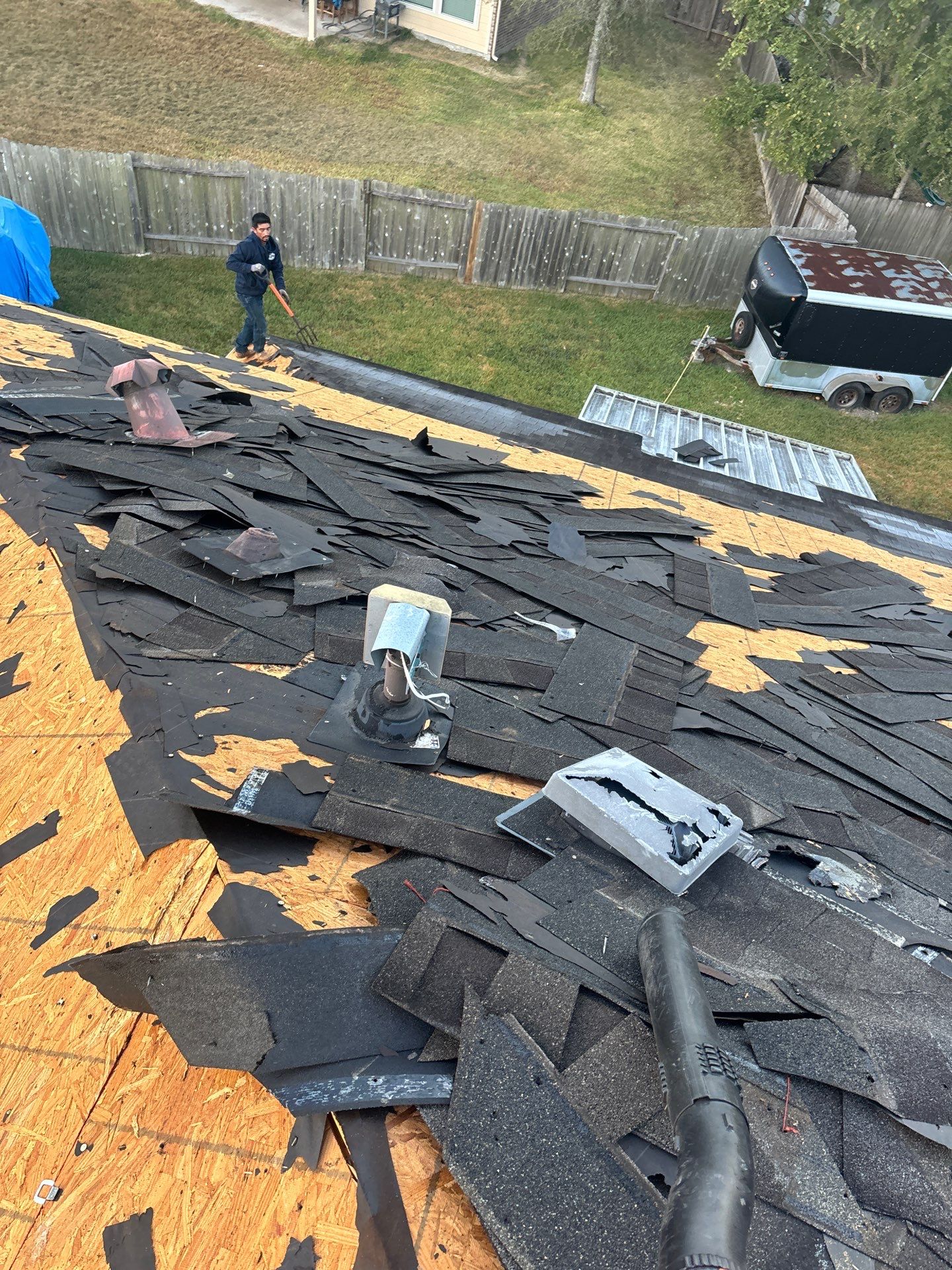 Residential Roofing Installation using Owen's Corning Duration (Lifetime) Shingles by Roof Repair Company