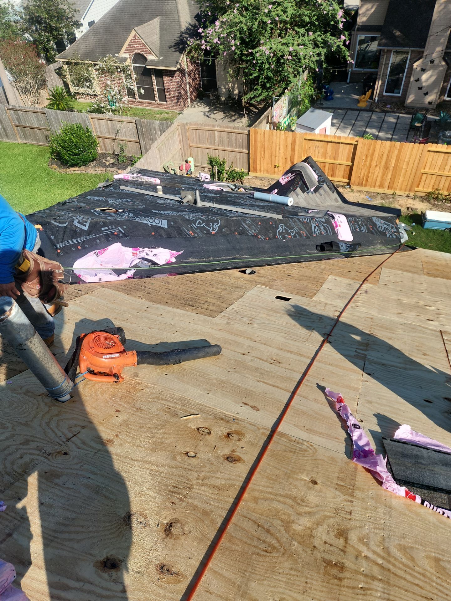 Residential Roofing Installation using Owen's Corning Duration (Lifetime) Shingles by Roof Repair Company