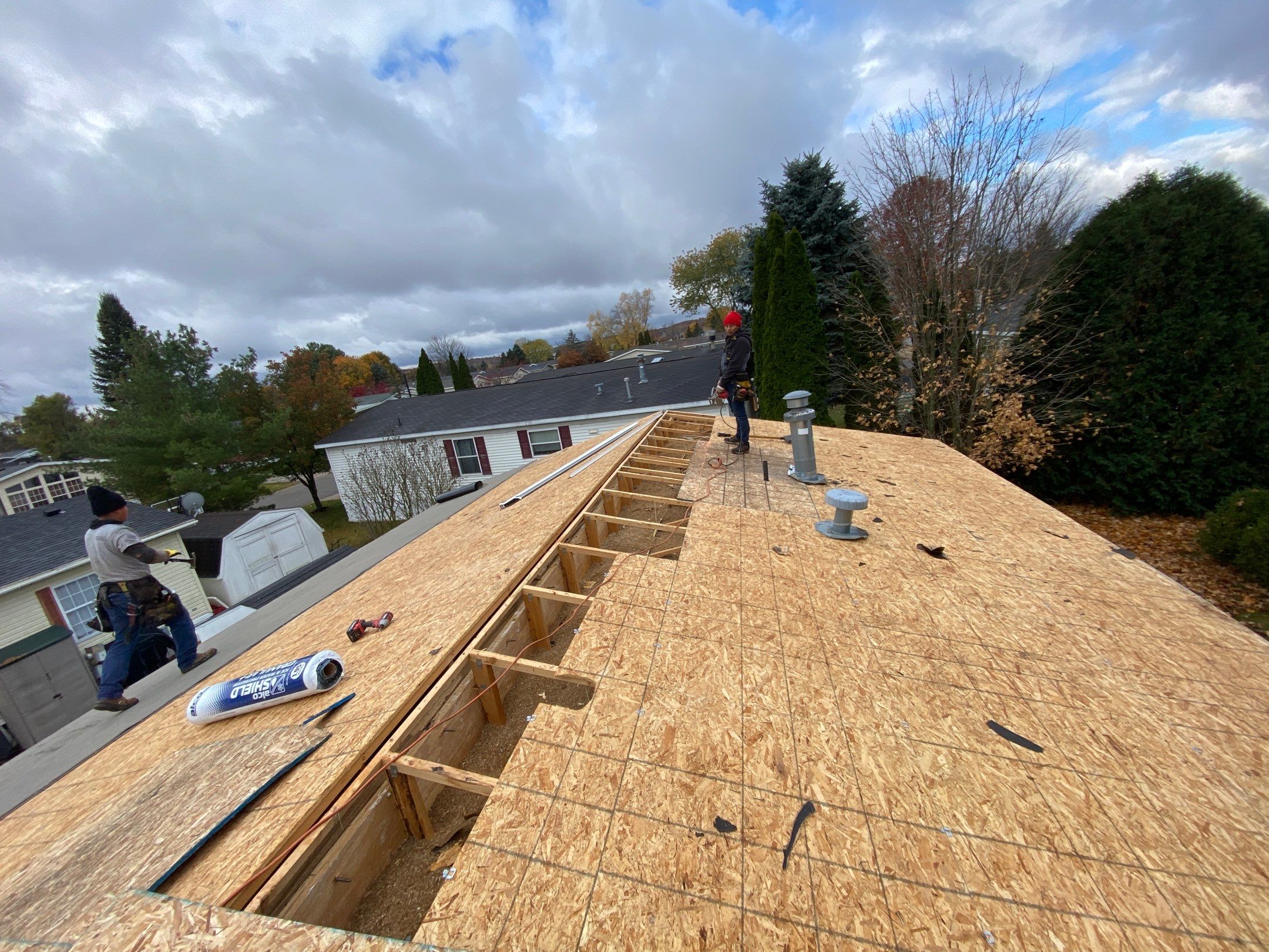 Roof Replacement using CertainTeed Landmark by 180 Contractors