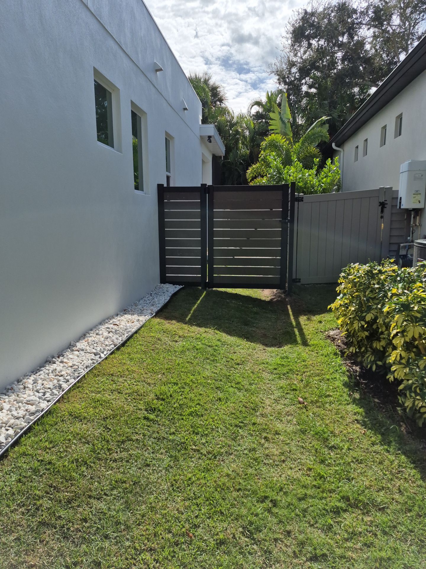 Mixed Material  by H&Y Fence