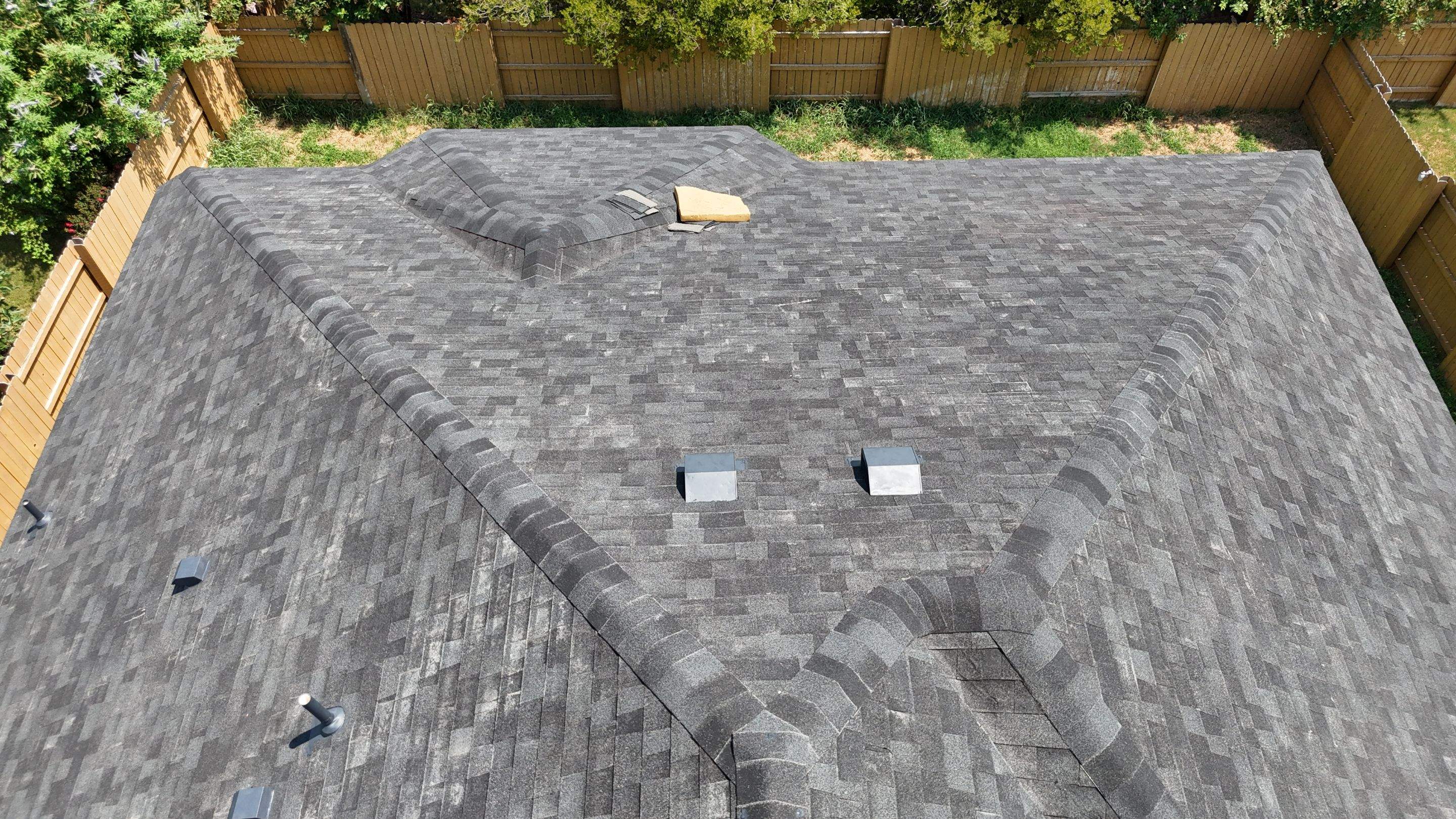 Brilliant Black - Malarkey Vista by RoofsOnly.com