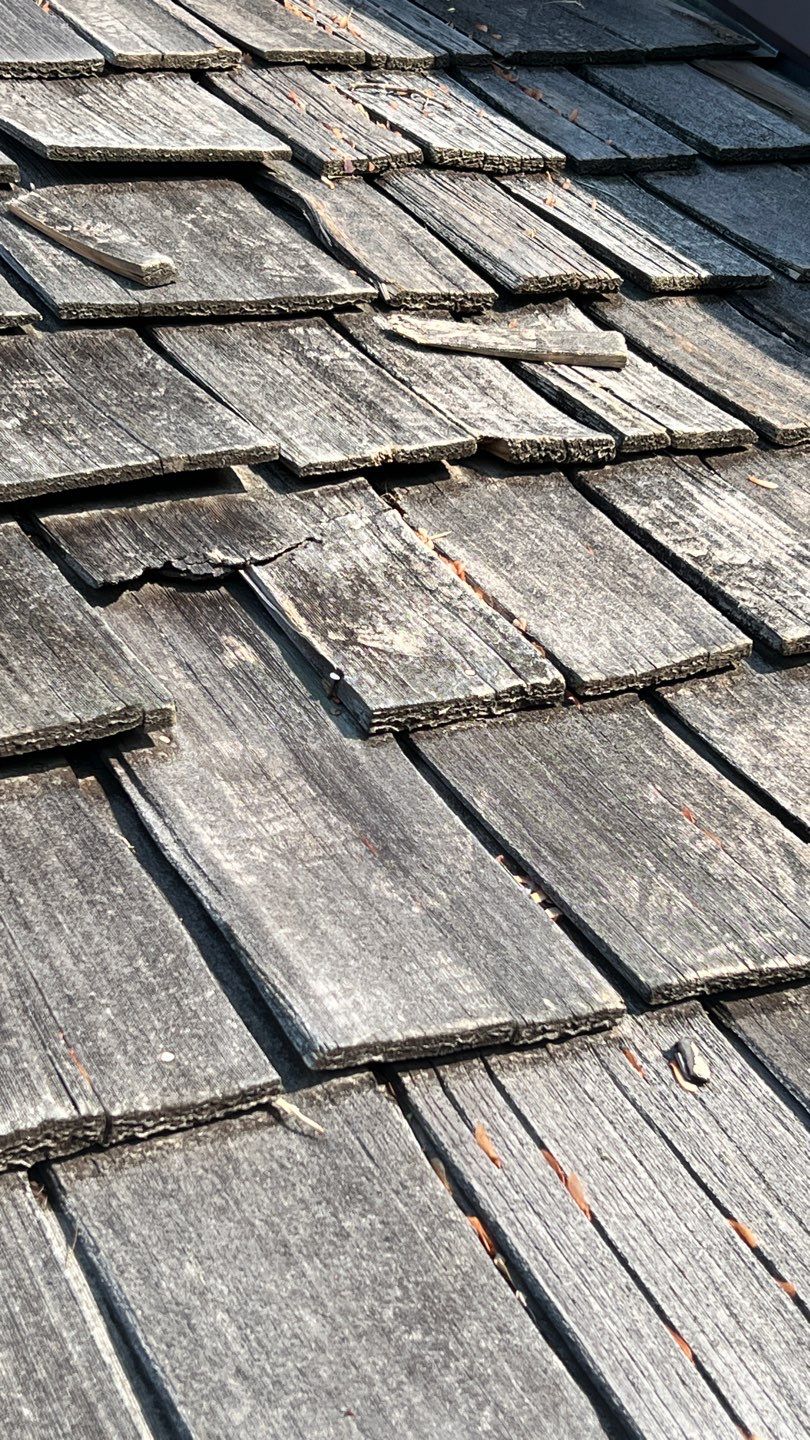 Falls Church - 18" Perfection CCA Shakes in Western Red Cedar by RM Banning, Inc.