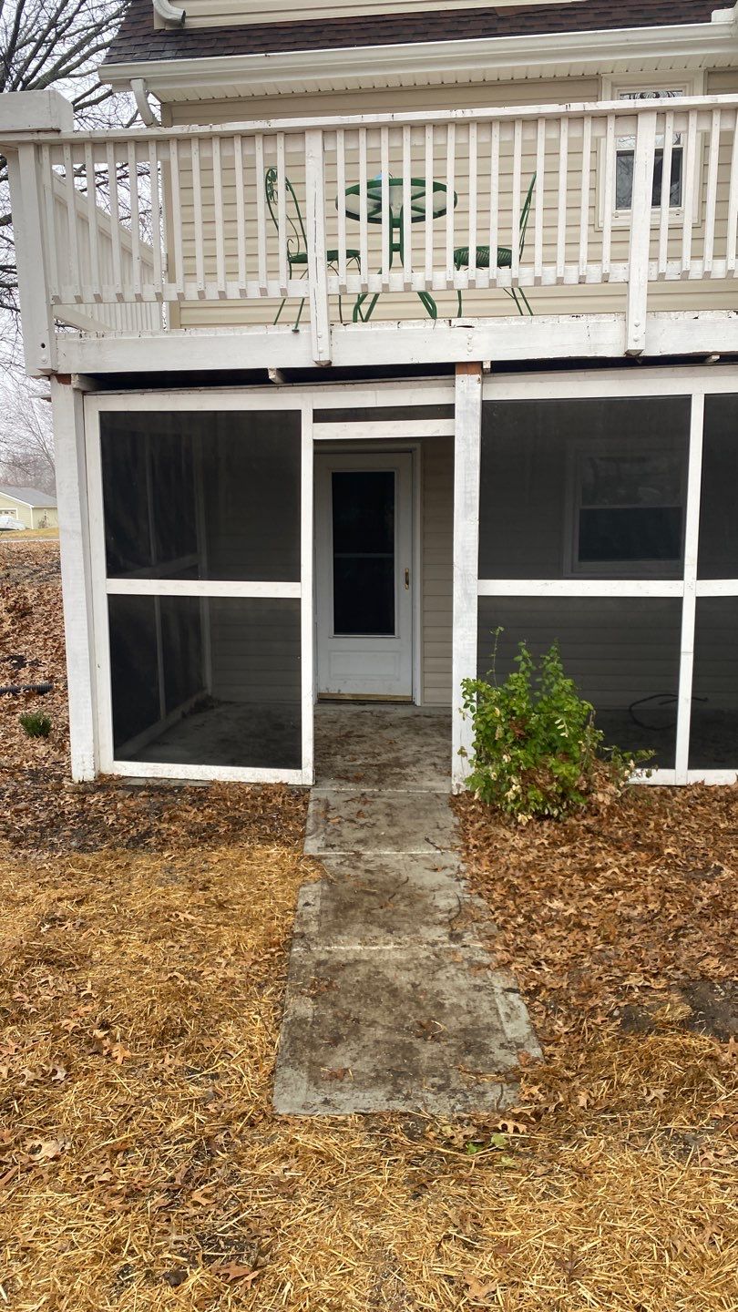 Siding Installation using Exterior Portfolio Vinyl Siding in Raymore Mo  by EEC  Windows, Siding & Roofing 