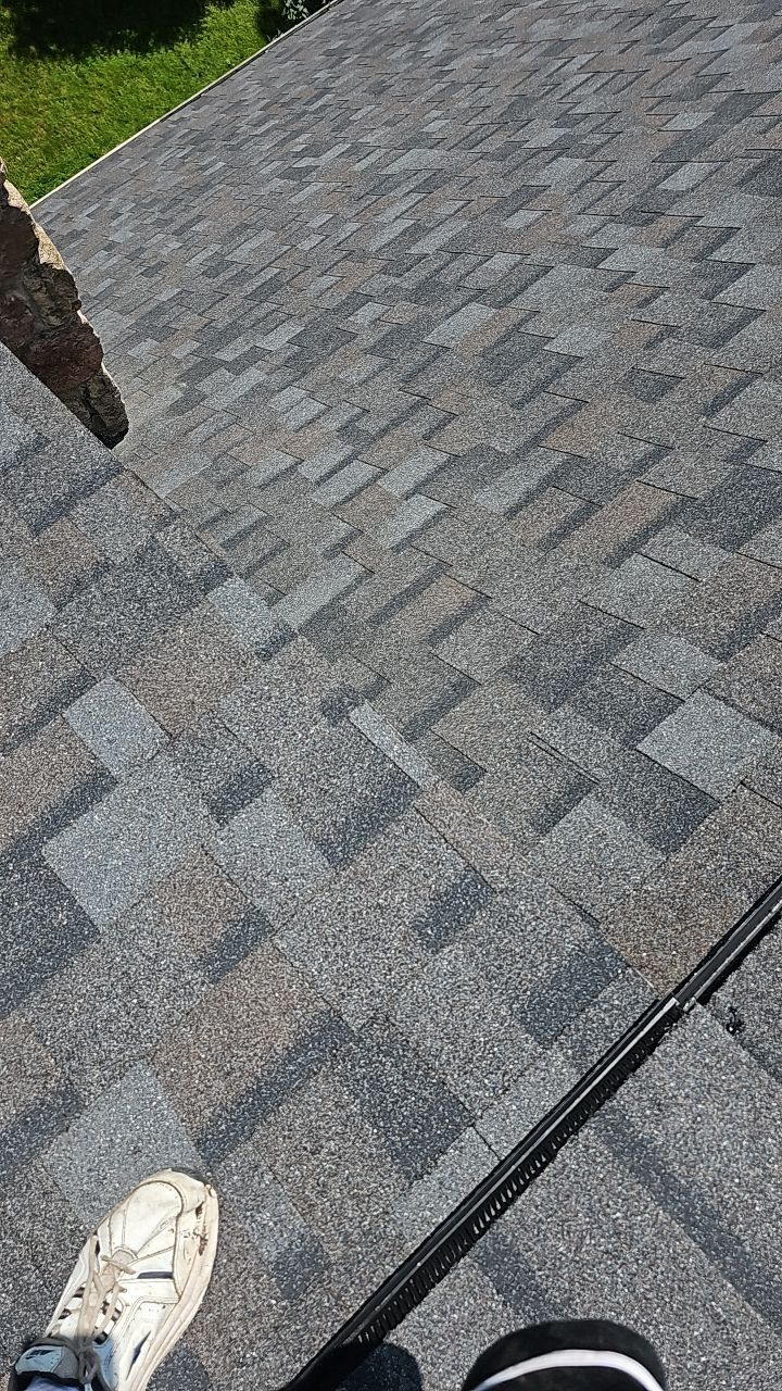 Owens Corning Color: Williamsburg Gray by Eagle Eye Roofing