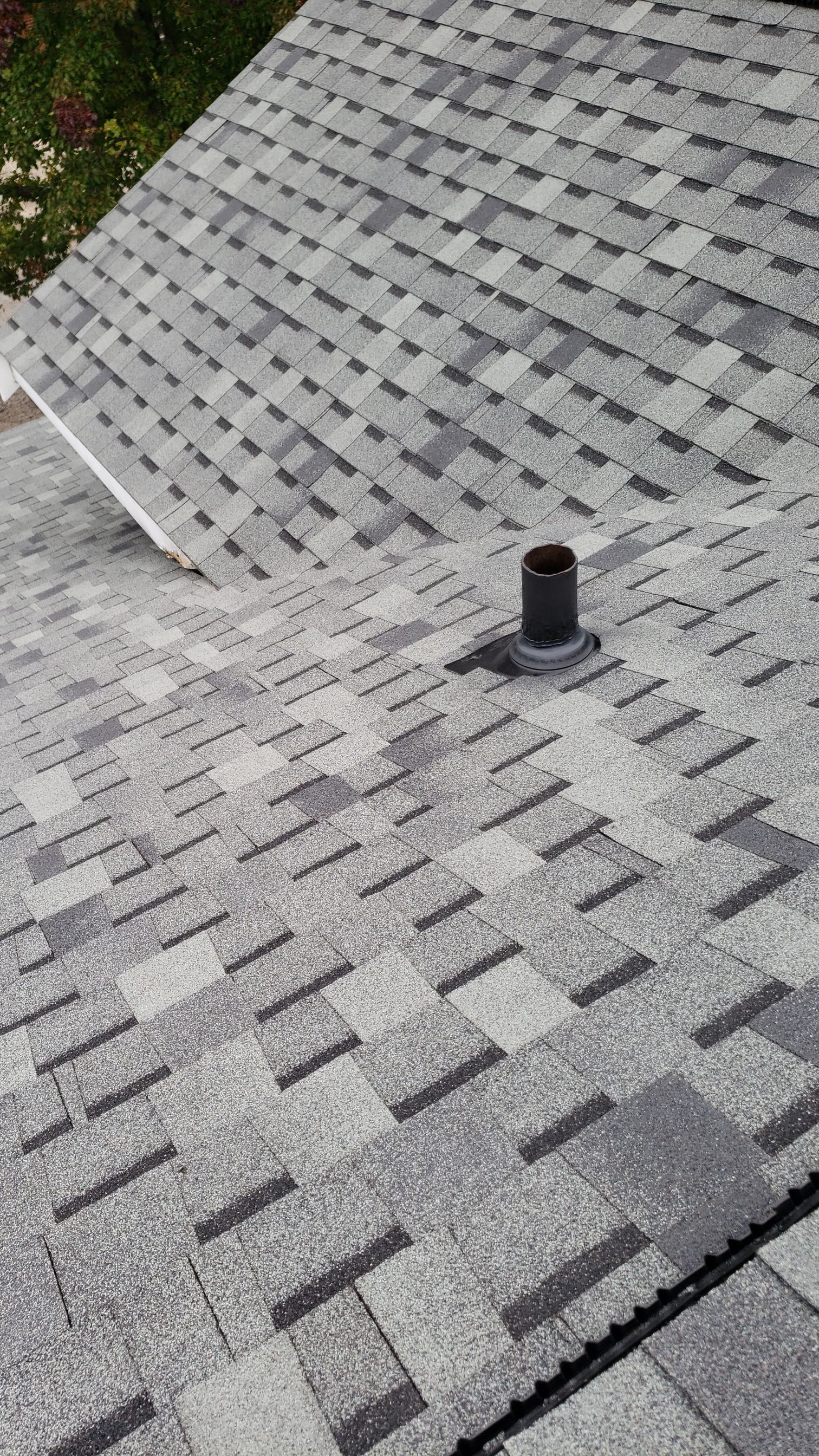 ATLAS PINNACLE COLOR: HEARTHSTONE DRIP EDGE: WHITE by Eagle Eye Roofing