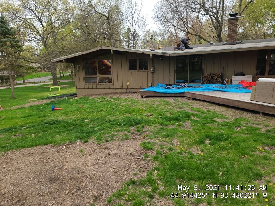 Minnetonka, MN – Low-Slope Roof Replacement with Full Ice & Water Shield by First Impressions Exteriors
