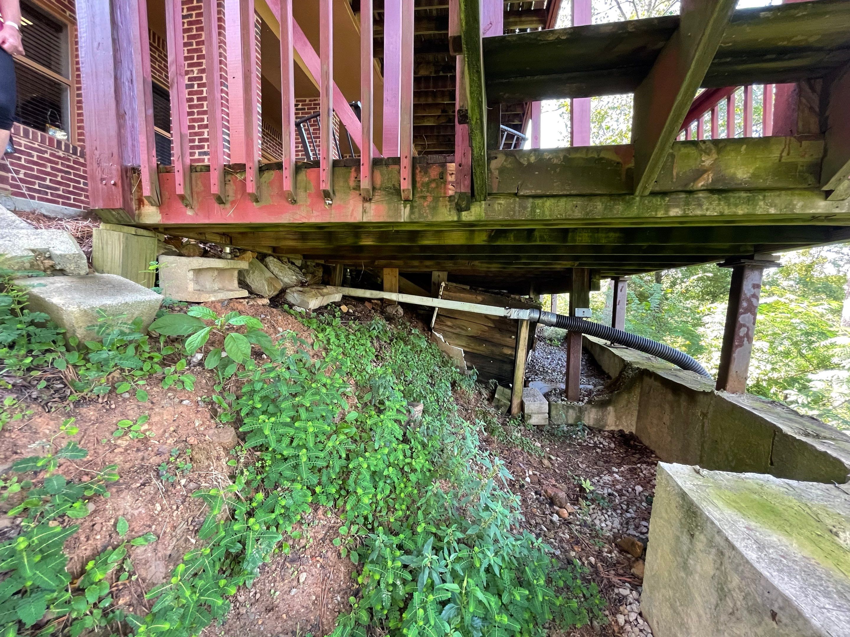 Shades Crest - Deck by Pillar and Pine