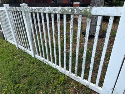 Vinyl Fence & Paver Patio Cleaning – Creekside Oaks, Parrish, FL