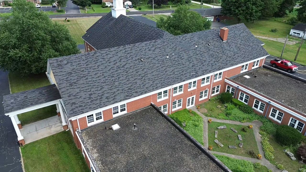 ATLAS PINNACLE COLOR: BLACK PRISTINE by Eagle Eye Roofing
