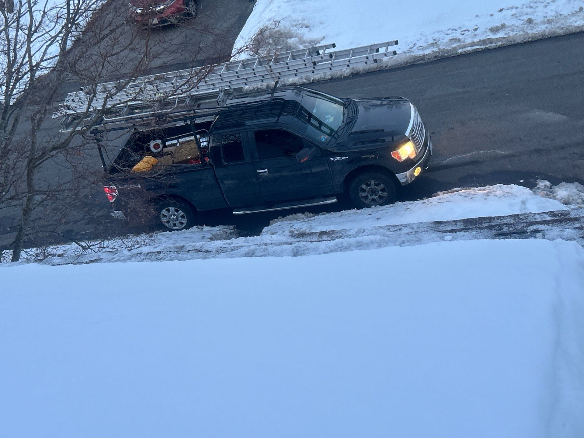 Ice Dam Removal & Snow Removal in Woburn, MA by Mighty Dog Roofing of Greater Middlesex County