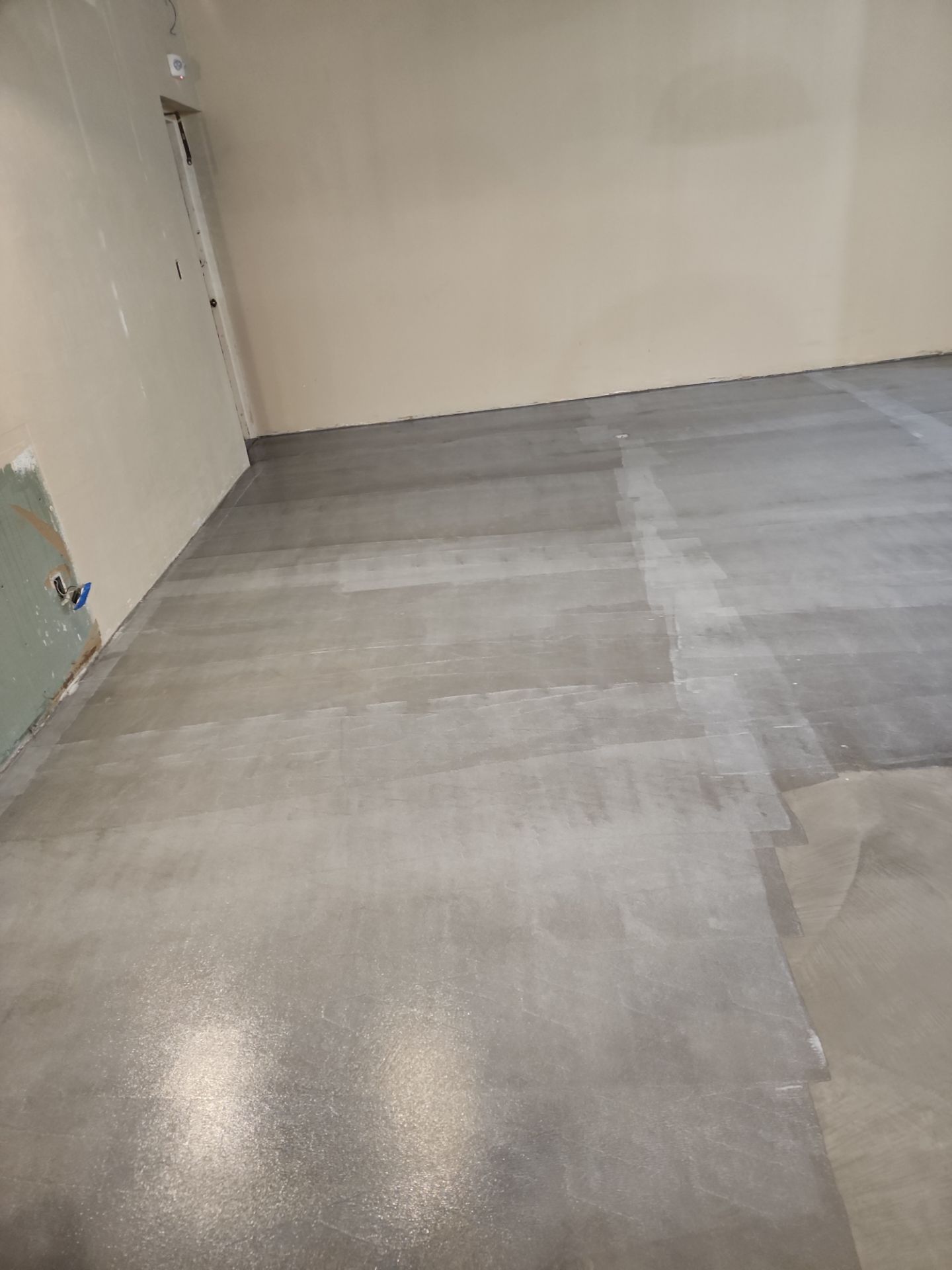 Machialina Restaurant Microtopping by Seamless Surfaces