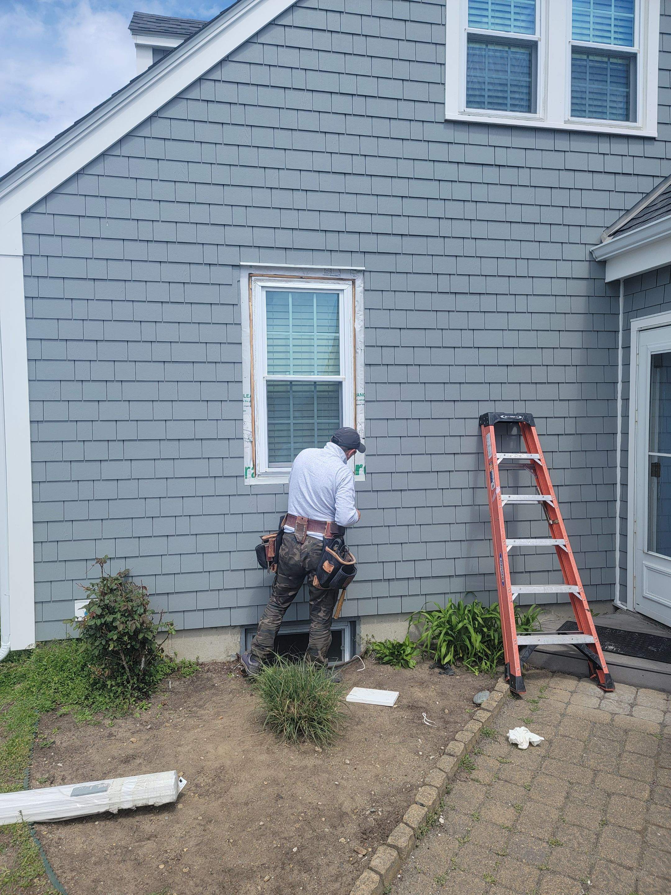 Siding Installation using James Hardie. Roof Installation using GAF by UBrothers Construction