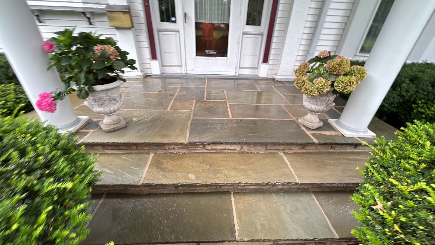 Housewashing  using Algaecide, soft wash soap by Northern Power Washing LLC.