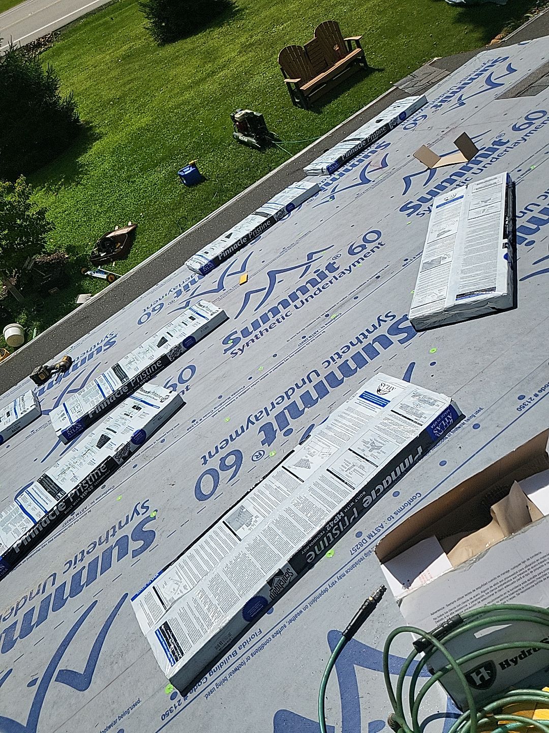 ATLAS PINNACLE COLOR: COASTAL GRANITE by Eagle Eye Roofing