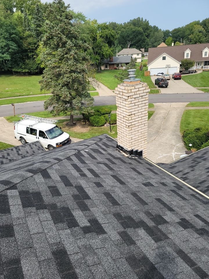 ATLAS PINNACLE COLOR: SCOTCHGARD BLACK SHADOW DRIP EDGE: WHITE by Eagle Eye Roofing
