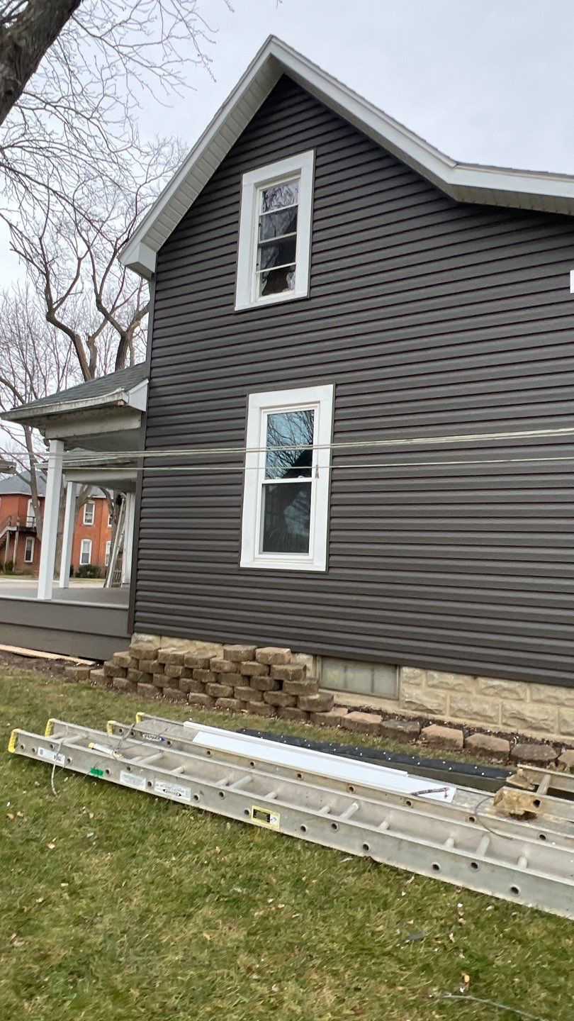 Residential fascia replacement using Exterior Portfolio 4.5 DL - Peppercorn by Nitro Roofing and Construction