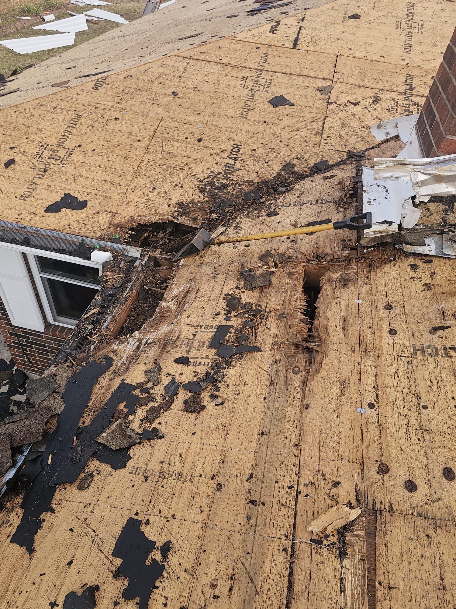 Amazing looking roof!! by In & Out Construction & Remodeling, LLC